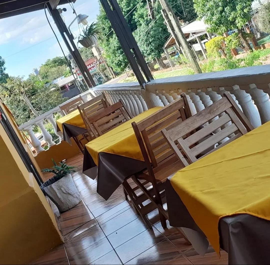 פוארטו איגואסו Hostel Damaris מראה חיצוני תמונה