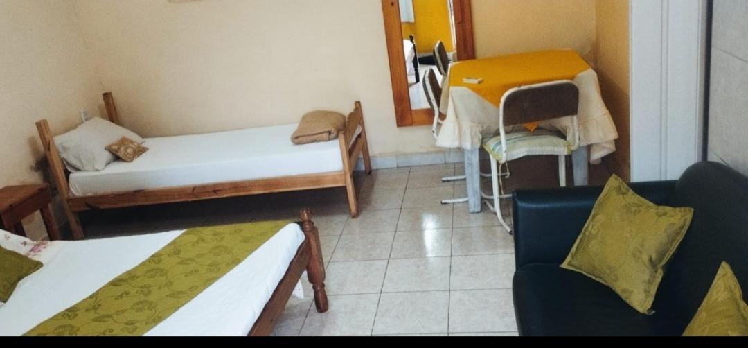 פוארטו איגואסו Hostel Damaris חדר תמונה